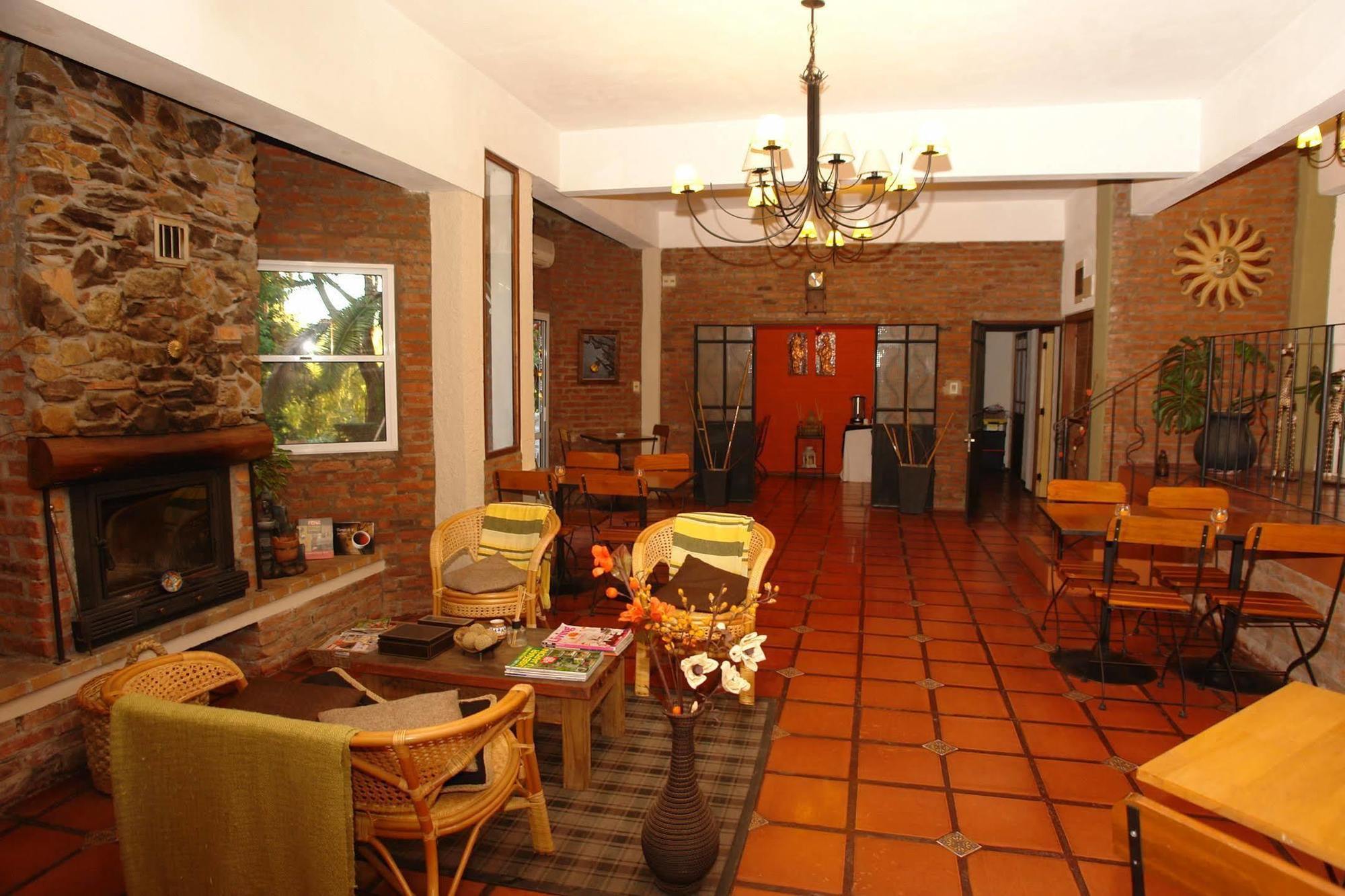 Posada Del Bosque Colonia del Sacramento Kültér fotó